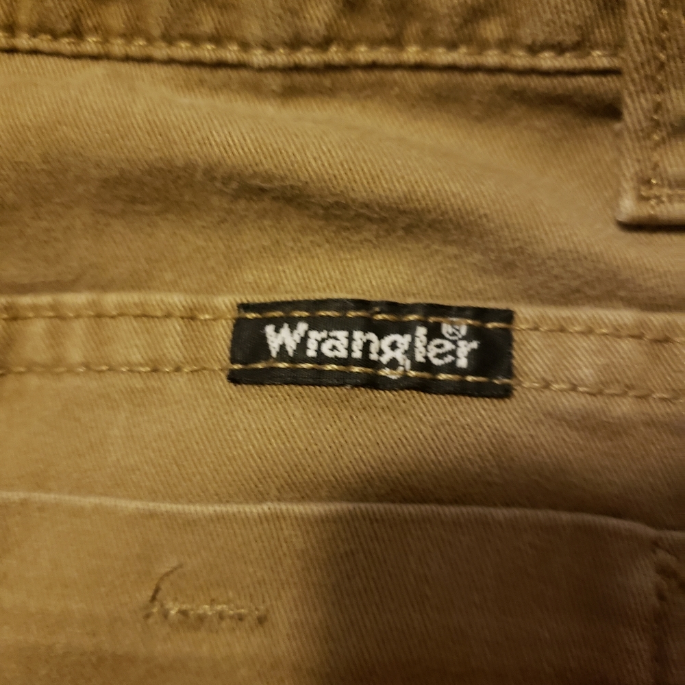 Wrangler Boys Size 8 Adjustable Waist Khakis